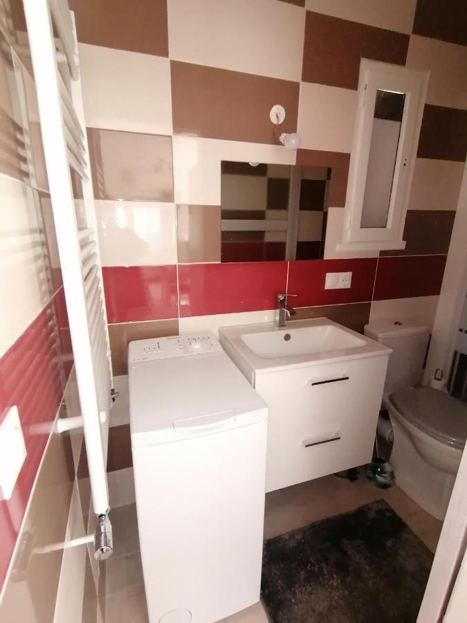 La Basse-Cour Apartment Vic-sur-Cere Luaran gambar